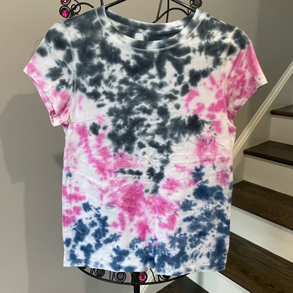 Universal Thread Tie Dye tshirt size medium